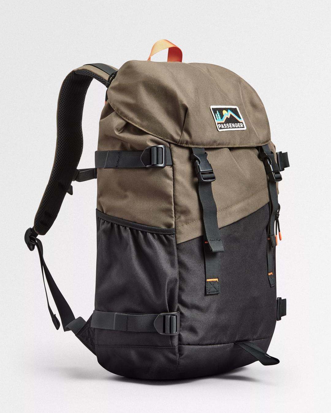Boondocker 26L Backpack - Black/Khaki - Image 8