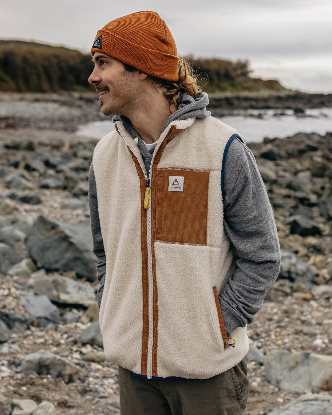 Canyon Deep-Pile Sherpa Vest - Off White - Image 5