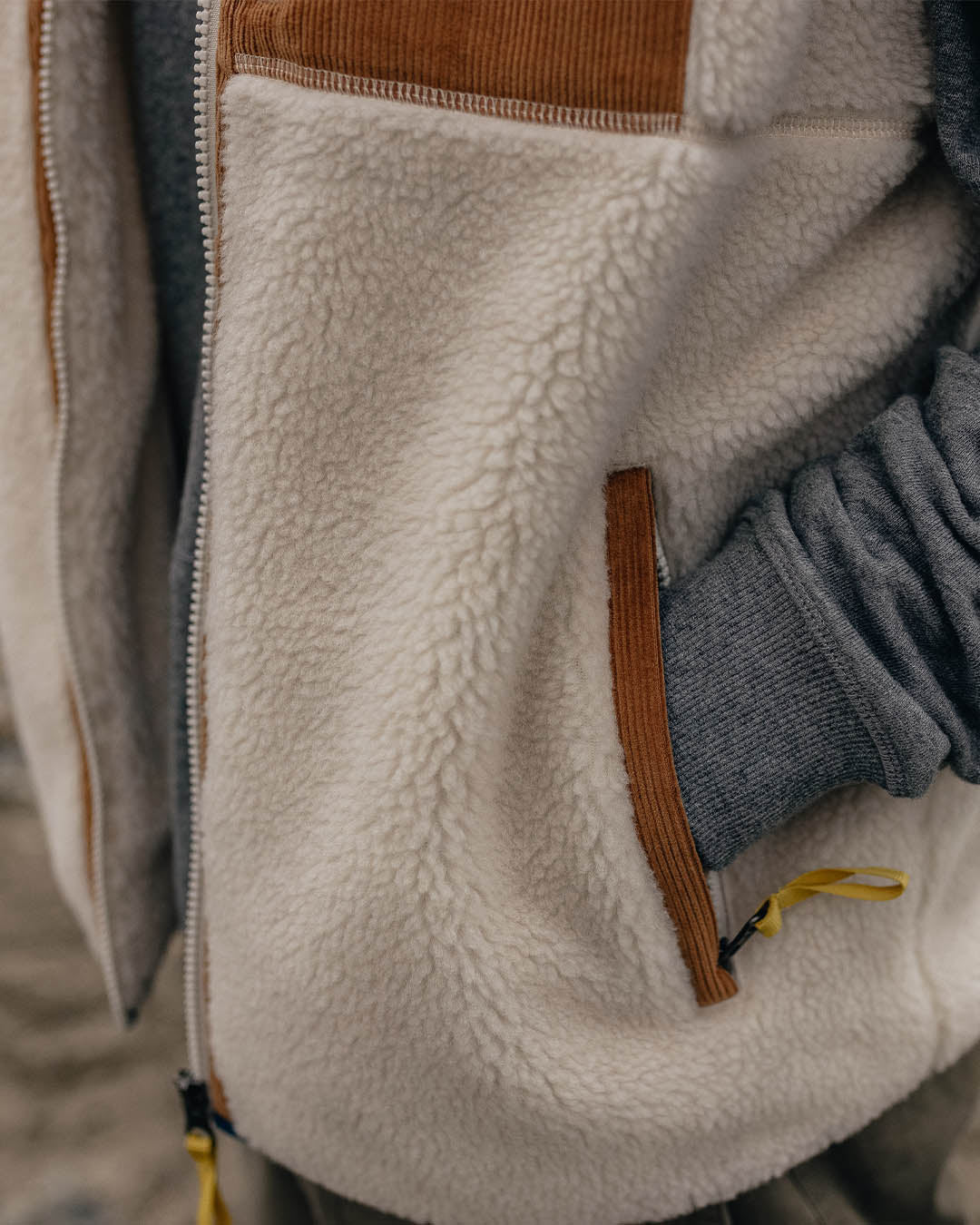 Canyon Deep-Pile Sherpa Vest - Off White - Image 6