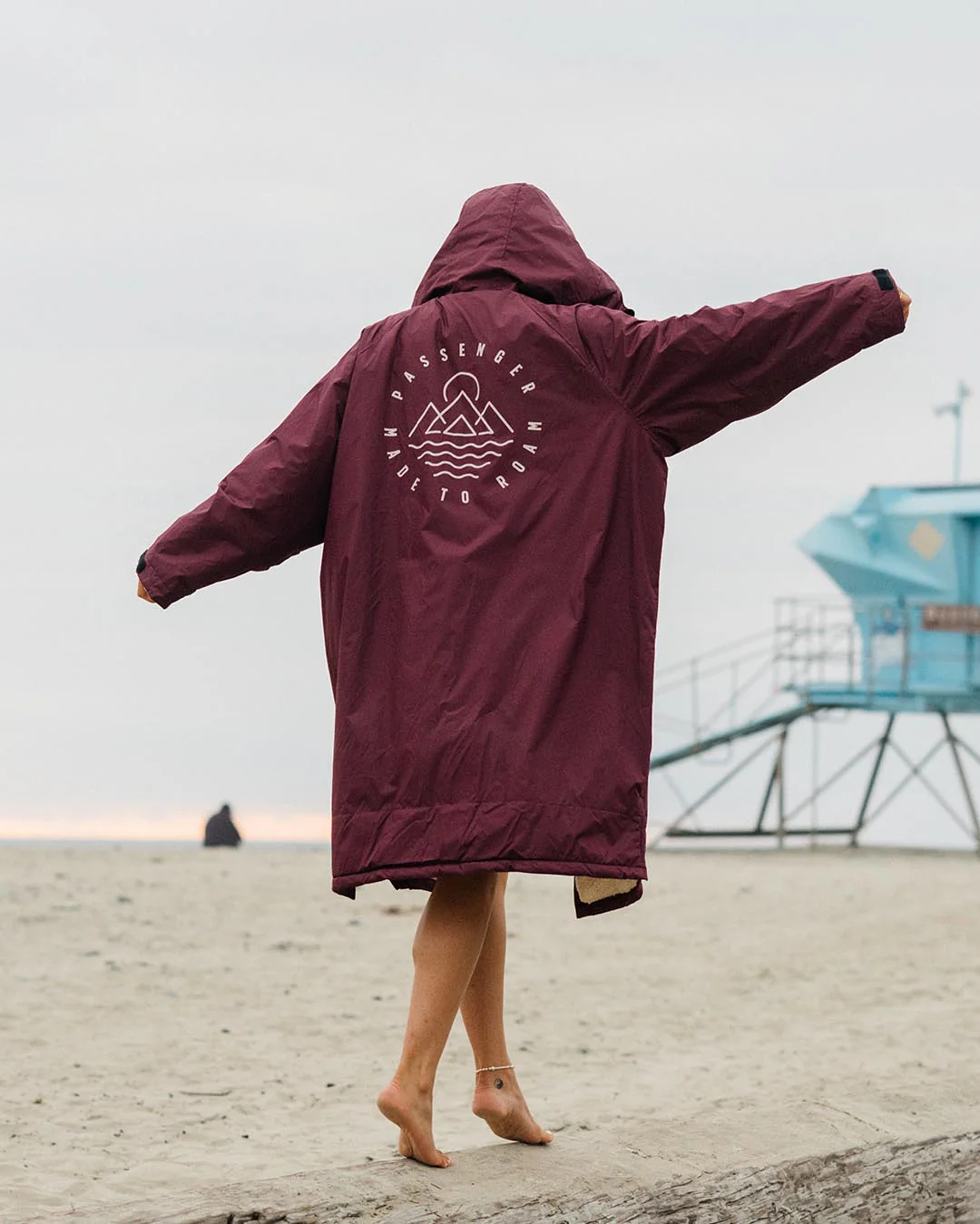 Escapism Sherpa Lined Changing Robe - Windsor Wine - Image 3