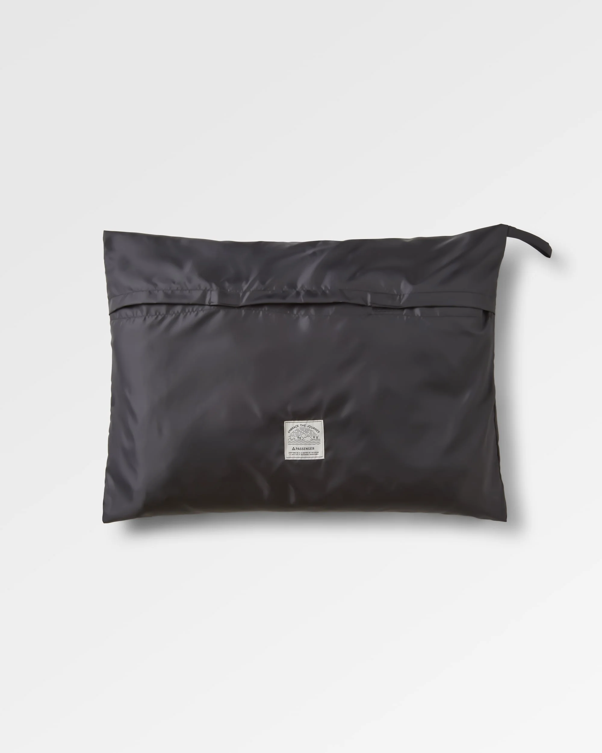 Escapism Sherpa Lined Changing Robe - Black - Image 12