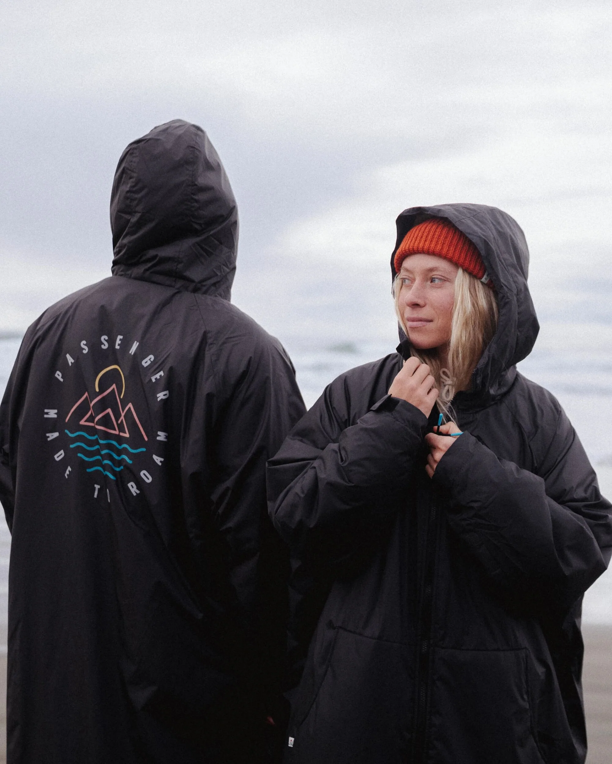 Escapism Sherpa Lined Changing Robe - Black - Image 8