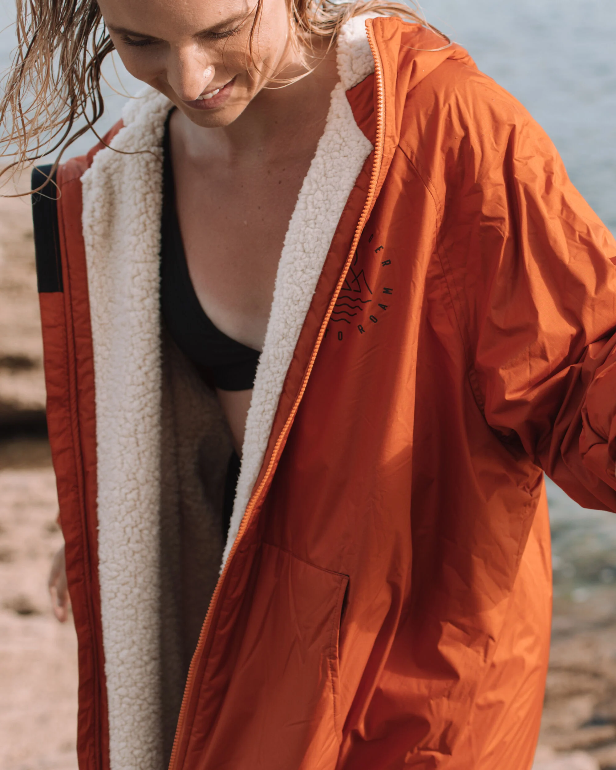 Escapism Sherpa Lined Changing Robe - Rust - Image 10