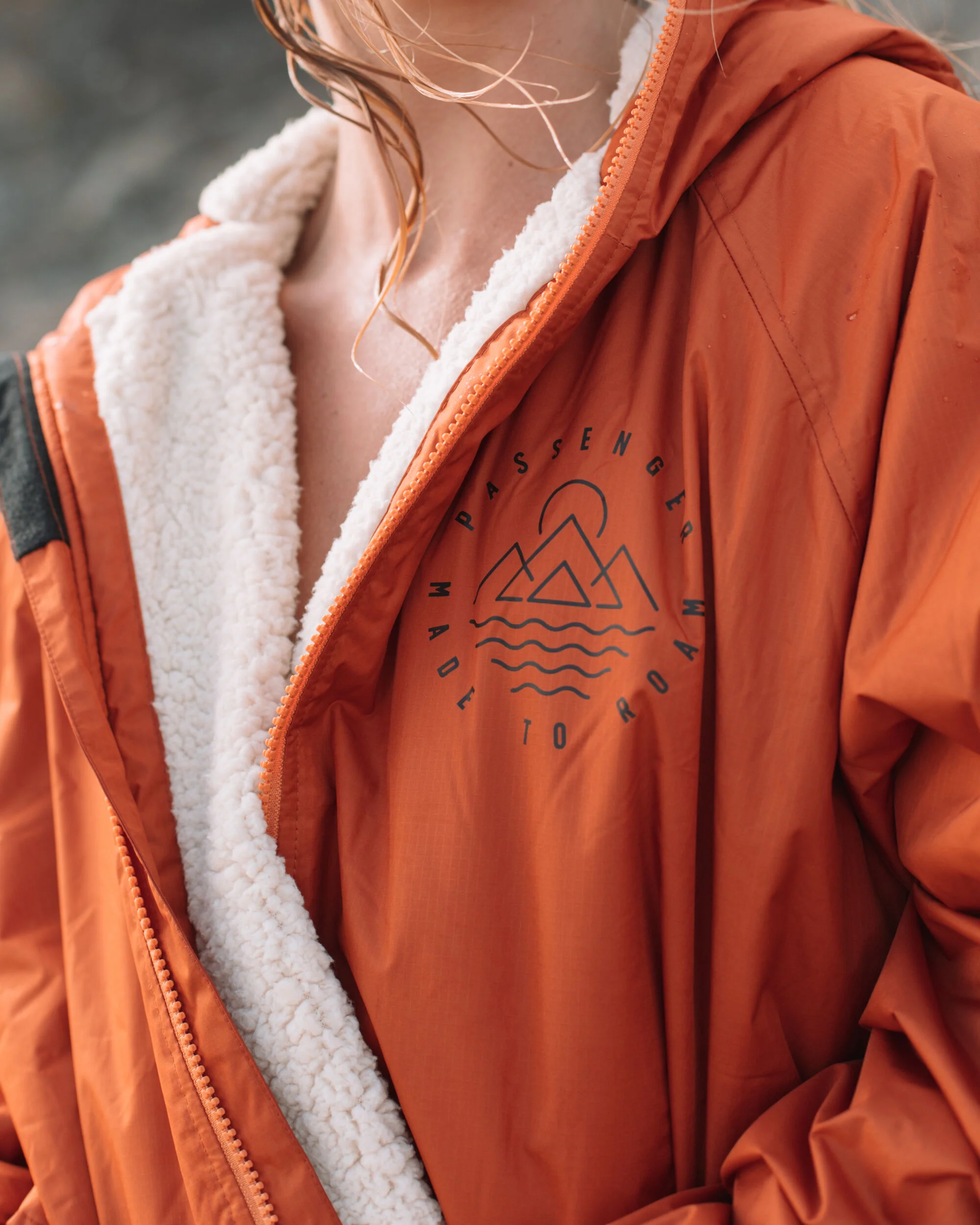 Escapism Sherpa Lined Changing Robe - Rust - Image 11