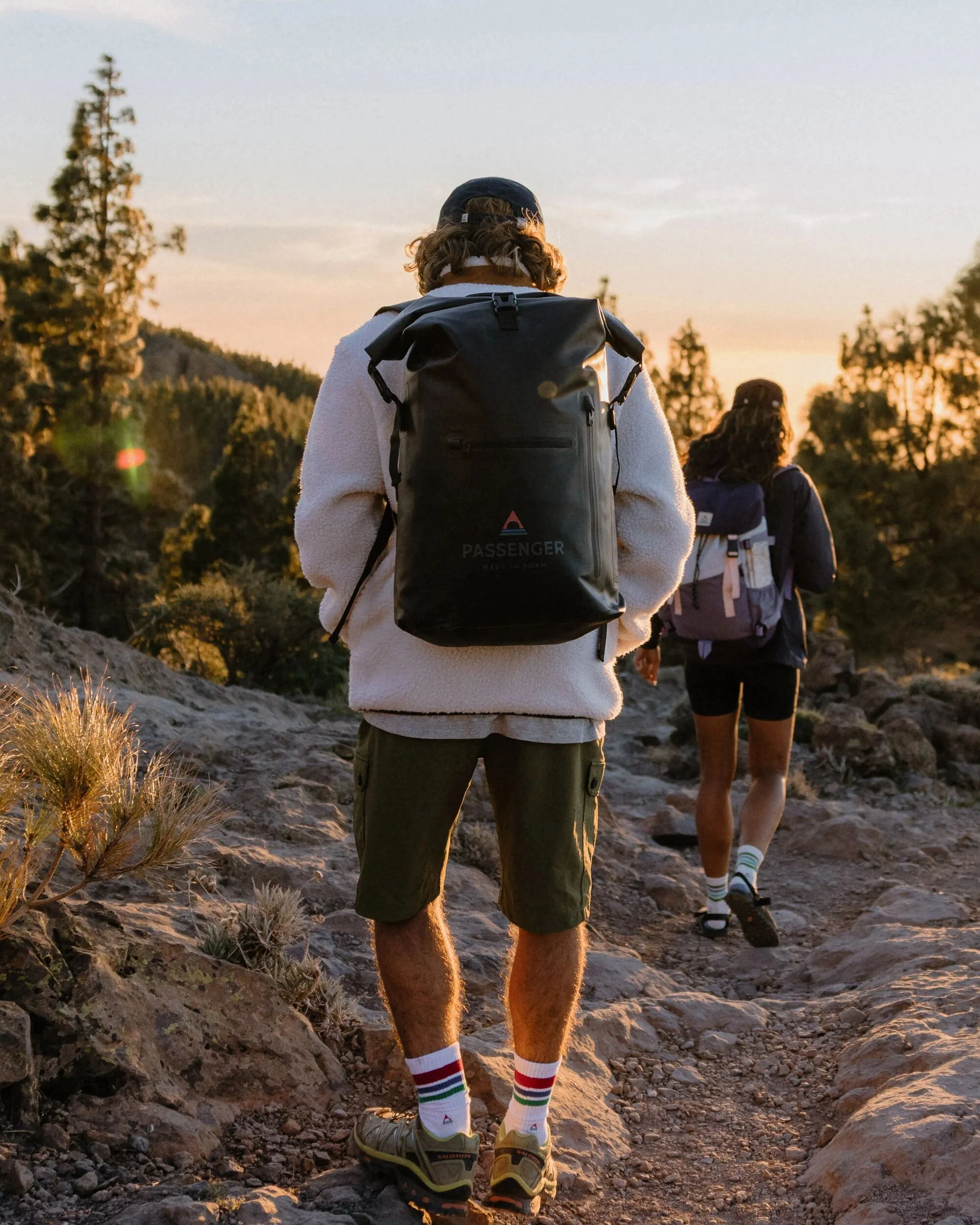 Tide 25L Dry Bag Backpack - Black - Image 7